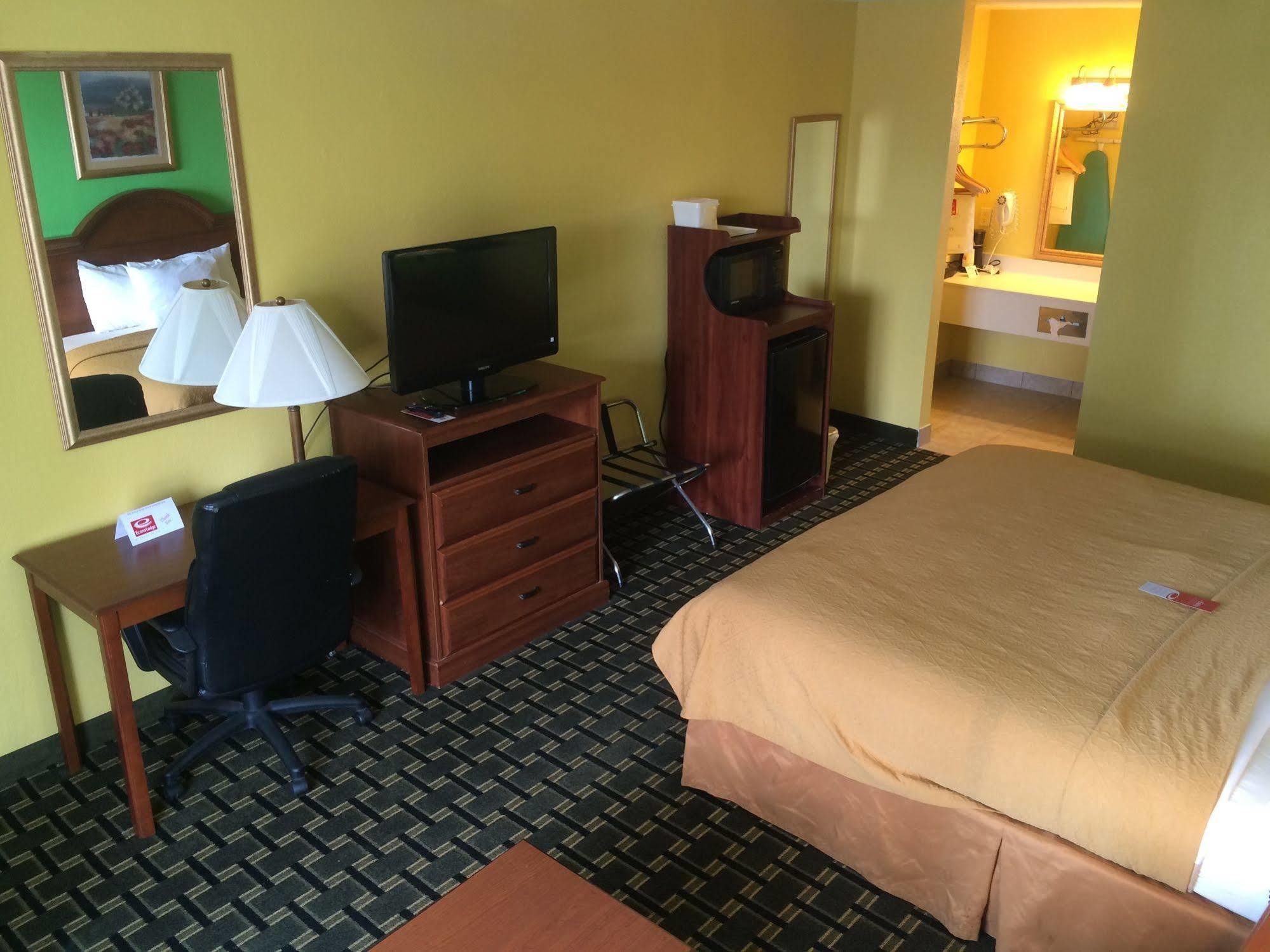 Econo Lodge Douglas Exterior foto