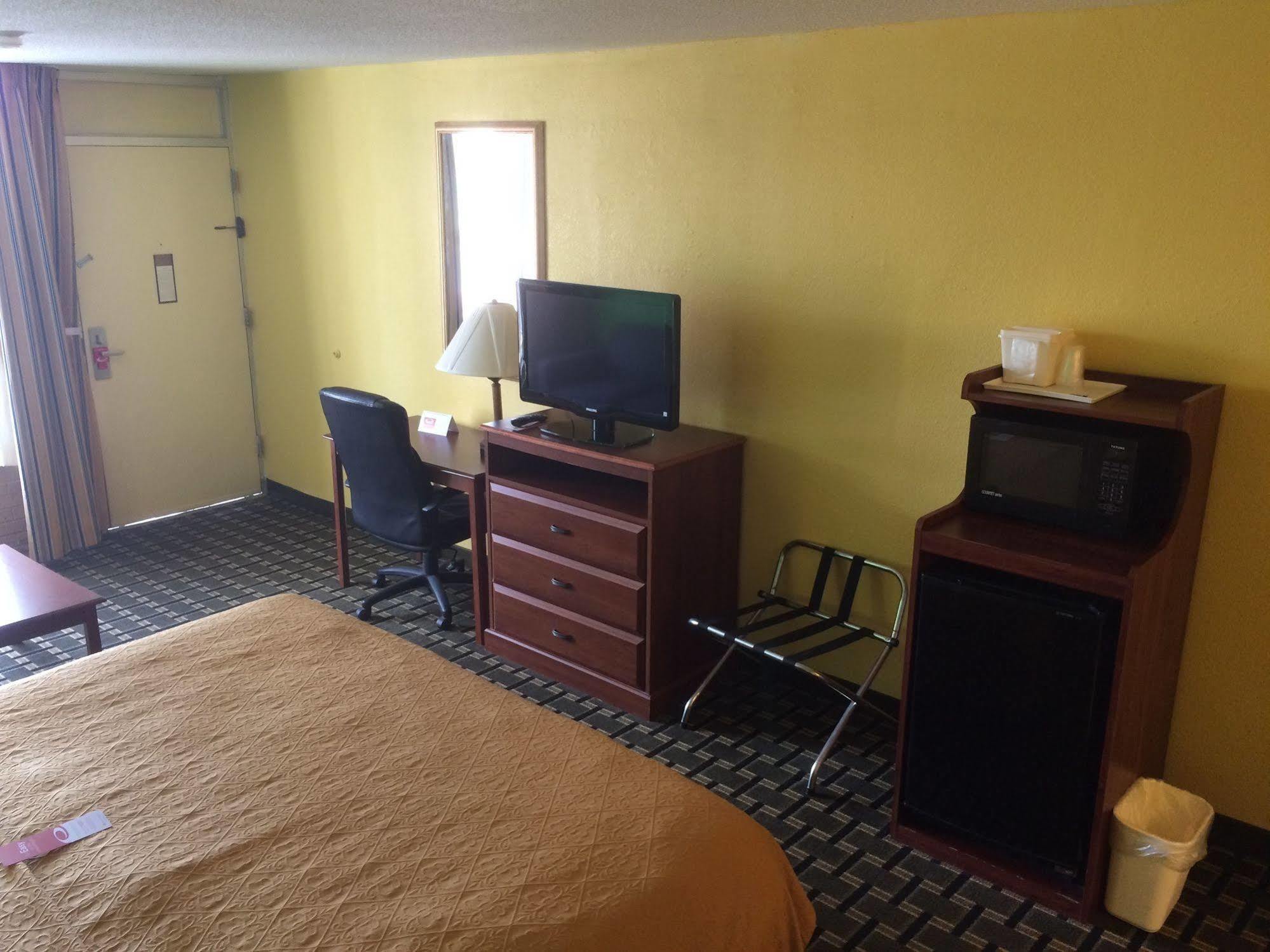 Econo Lodge Douglas Exterior foto